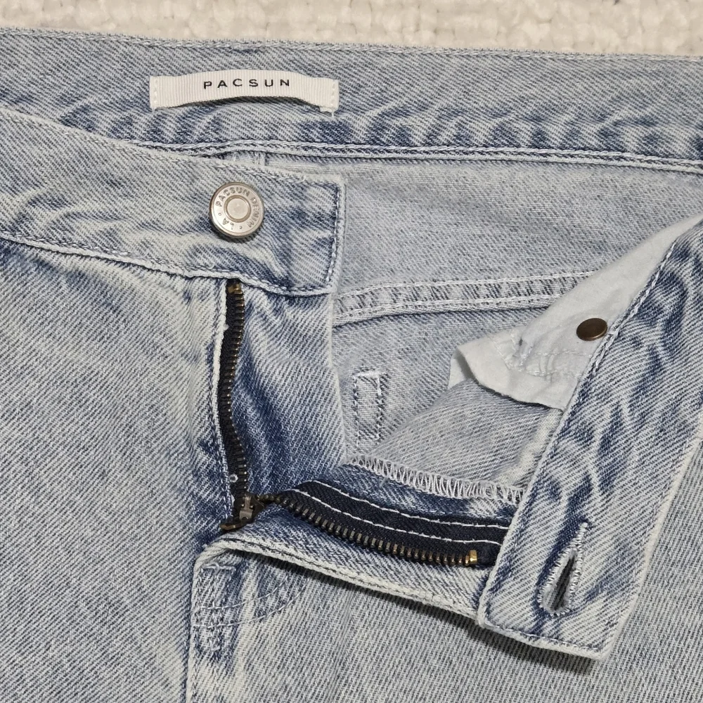 PacSun Seamed Low Rise Straight Leg Jeans Light Wash Blue Denim Size 27